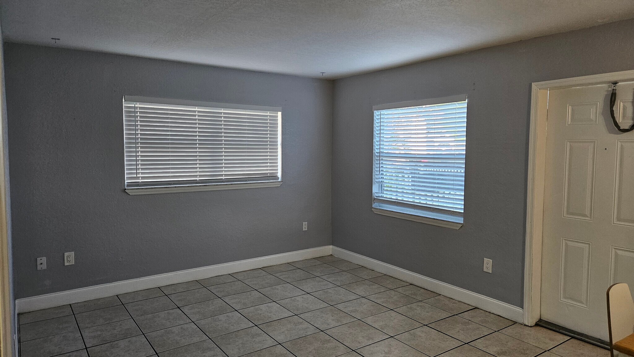 Living room - 309 Avanda Ct