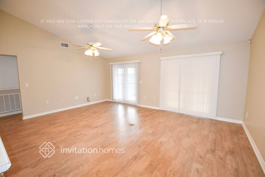 Building Photo - 3648 Welsch Way