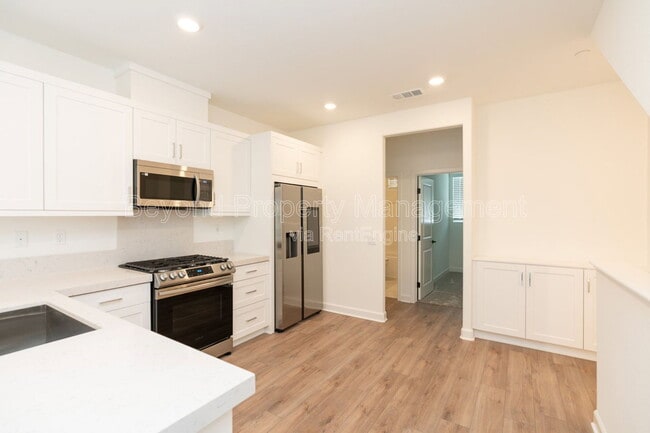 Building Photo - 2126 Senita Dr