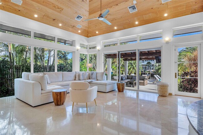 Building Photo - 74 Nurmi Dr