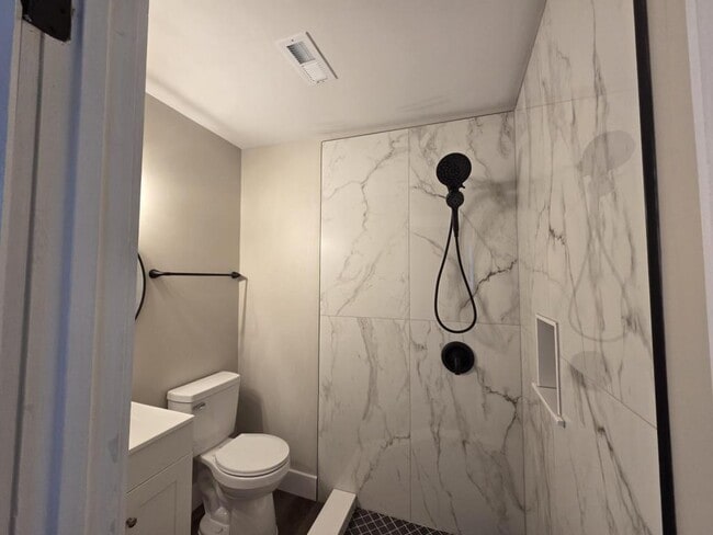 Building Photo - 1502 N 26th St