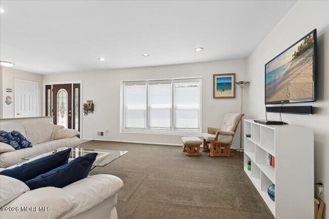 Building Photo - 7 Cannan Ct