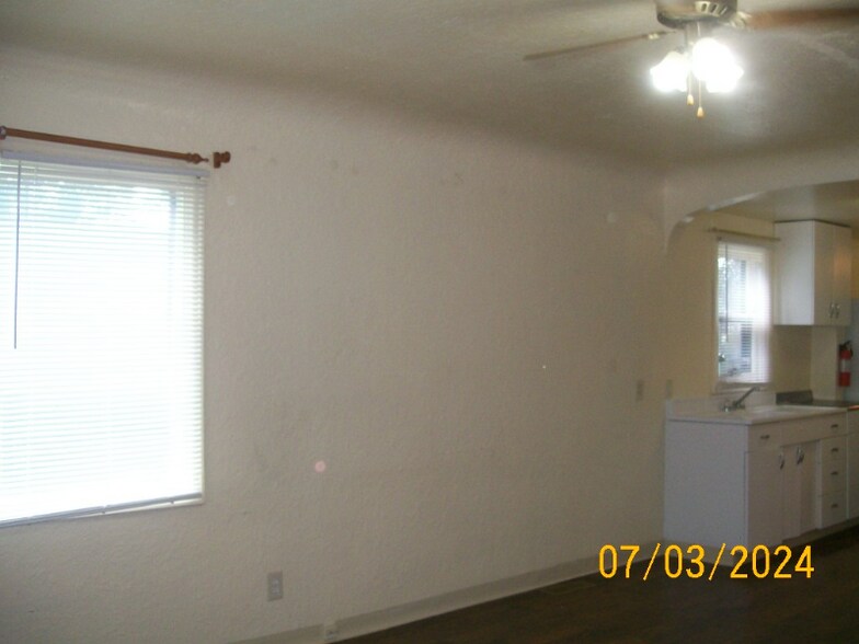Building Photo - 519 N H St