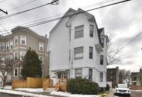 Building Photo - 86 Cochran St