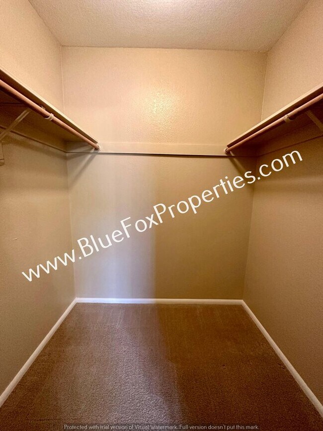Building Photo - 4227 E Presidio Rd