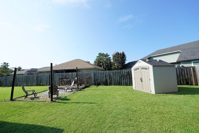Building Photo - Charming 3-Bedroom Home in Peaceful Cul-de...