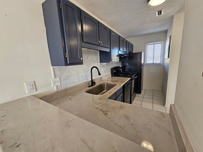 Building Photo - 7700 Porcher Dr