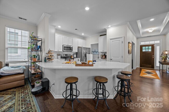 Building Photo - 113 Mac Aly