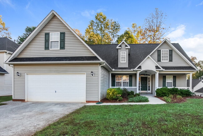 Building Photo - 4020 River Falls Dr