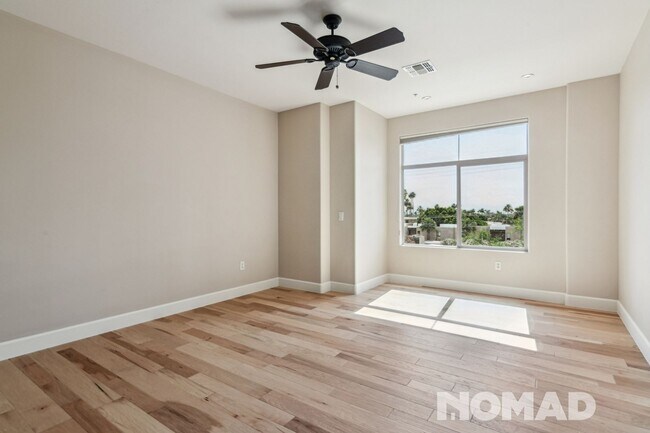Building Photo - Charming 3BR Townhome in Scottsdale