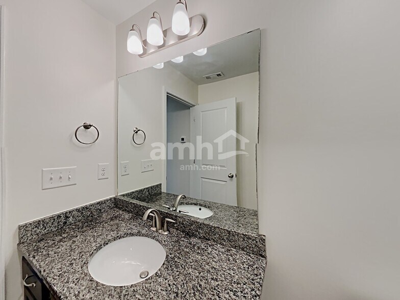 Building Photo - 4903 Horatio Ct