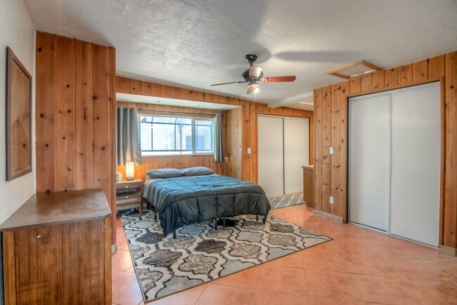 Building Photo - Spacious 4BR in Tucson