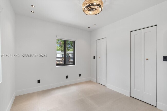 Building Photo - 401 NW 81st St.