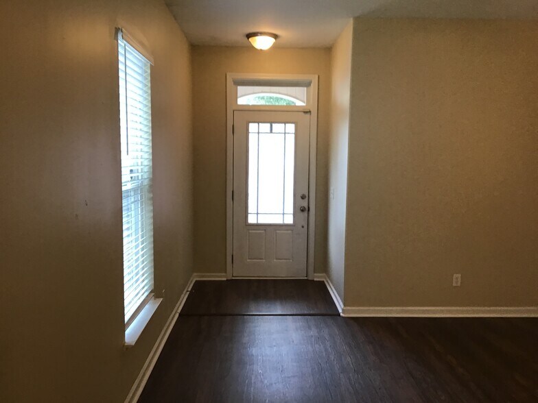 Building Photo - 12 Isle Of Palms E