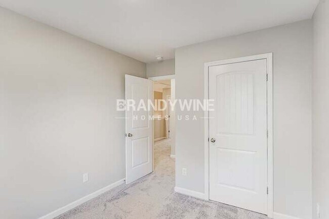 Building Photo - 1053 Woodbridge Blvd