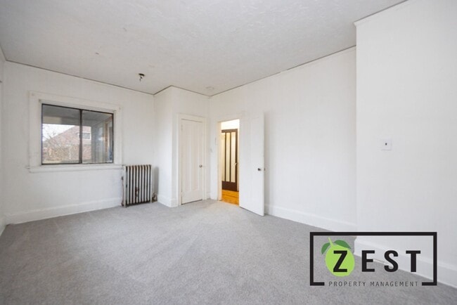 Building Photo - 4016 Hogarth St