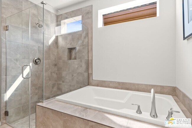 Building Photo - 67344 Lakota Ct