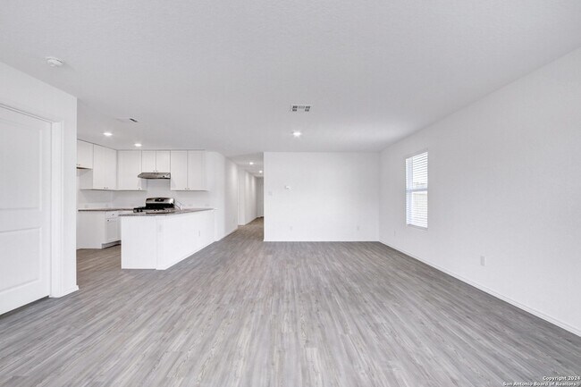 Building Photo - 15115 Greenfield Ml