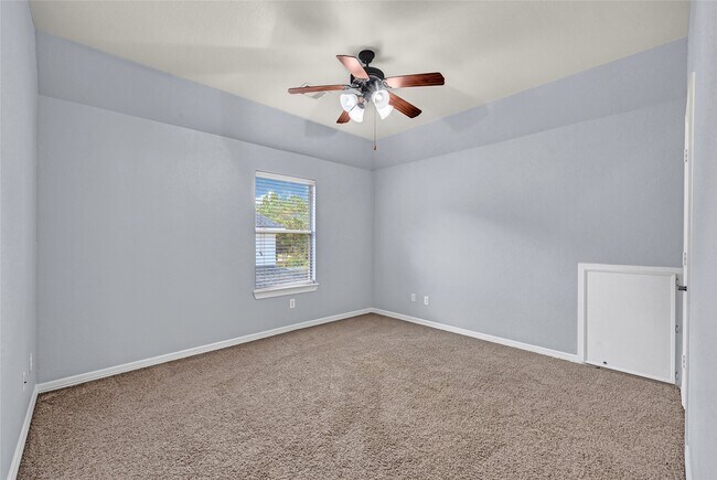 Building Photo - 14727 Bronze Finch Dr