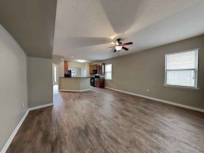 Building Photo - 3662 Lightview Ln