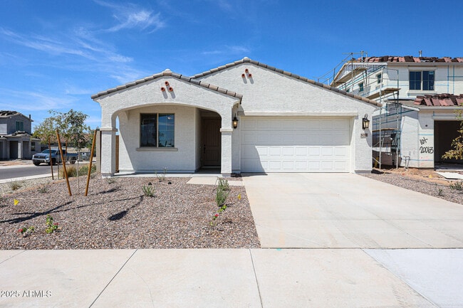 Primary Photo - 5016 N 87th Ln