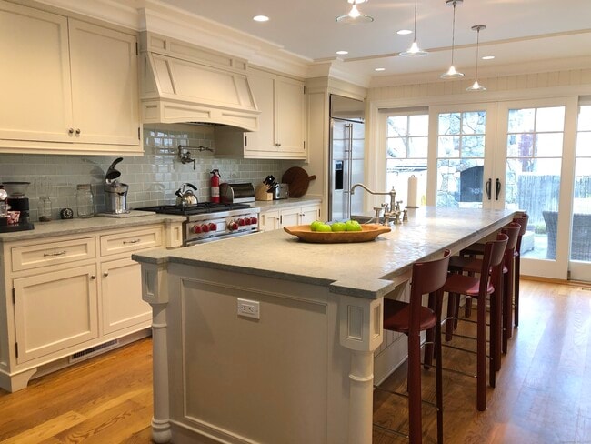 Building Photo - 12 Danbury Ave