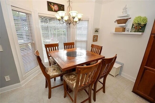 Building Photo - 655 Belmonte Dr