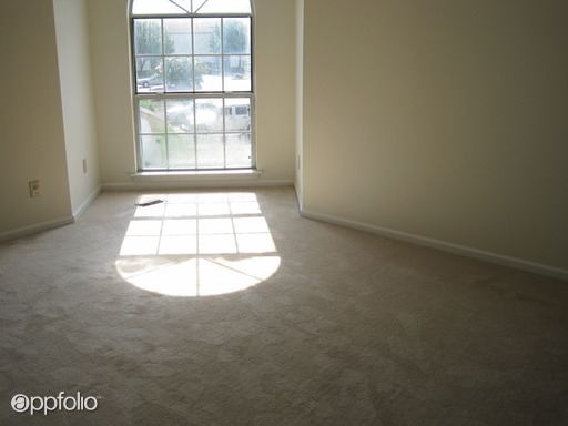 Building Photo - 3607 Essex Pond Quay