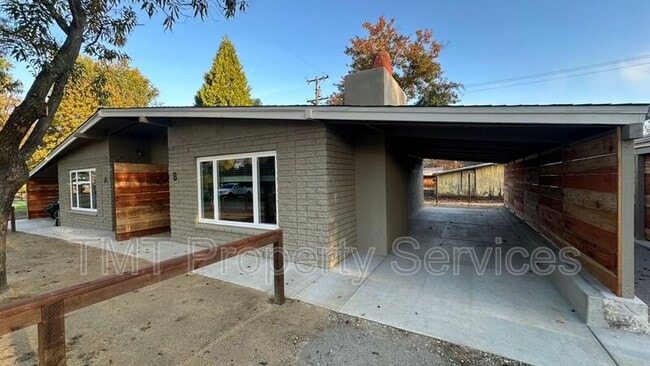 Building Photo - 17259 Walnut Ave