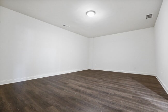 Building Photo - COMING SOON! 3 bedroom Townhome at South Lawn - Lawrenceville