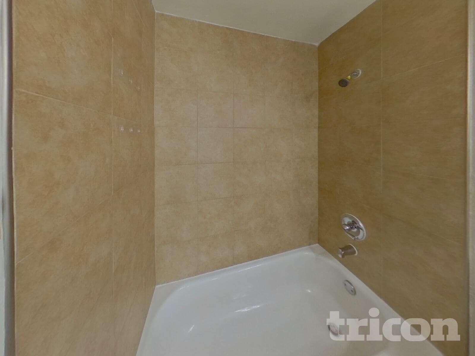 Building Photo - 910 Sunridge Point Dr