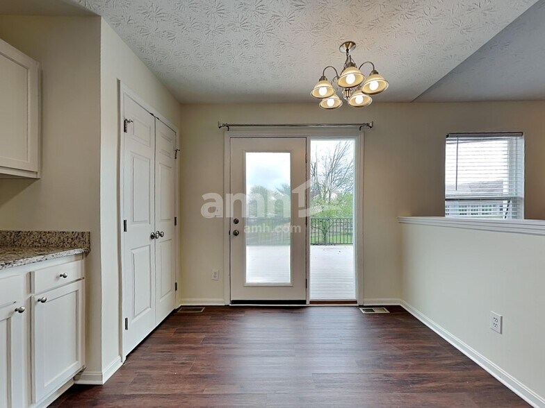 Building Photo - 1266 Poplar Hill Dr