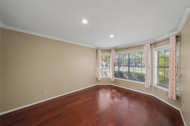 Building Photo - 3206 Sturbridge Ln