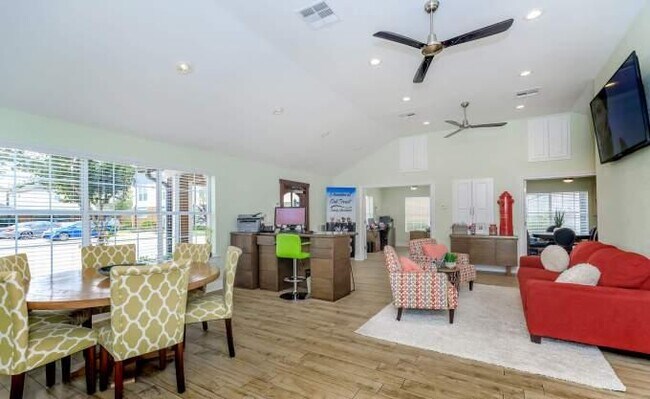 Building Photo - 1 bedroom in Houston TX 77018