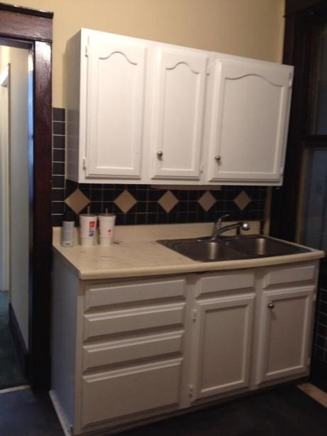Building Photo - 3 Bedroom 1 Bath in Carlisle, PA!
