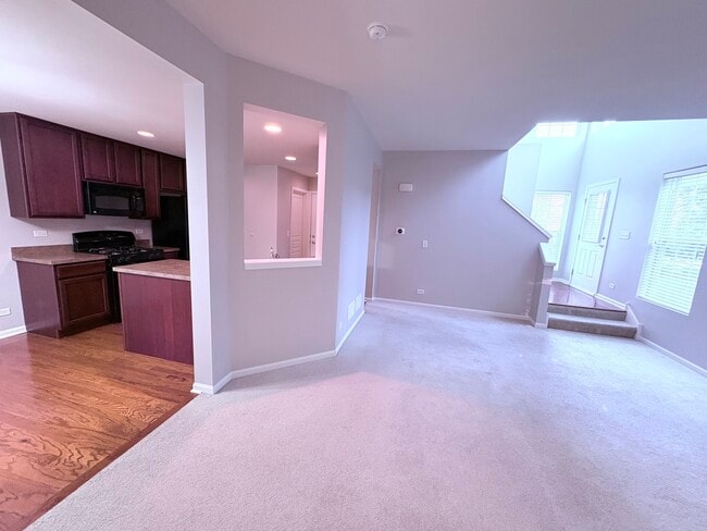 Building Photo - 241 Devoe Dr