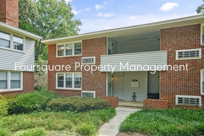 Building Photo - 2nd-Floor Condominium|Washer/Dryer Include...