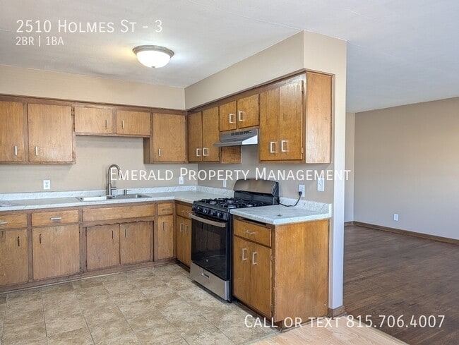 Building Photo - 2510 Holmes St