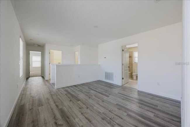 Building Photo - 7401 Ella Ln