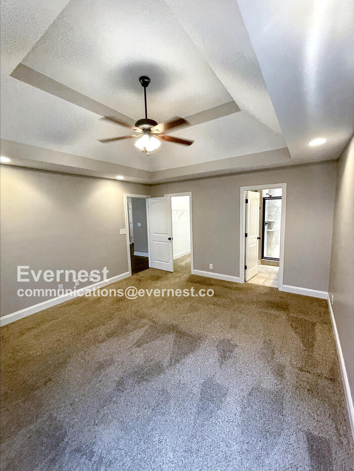 Building Photo - 1030 Garner Hills Dr