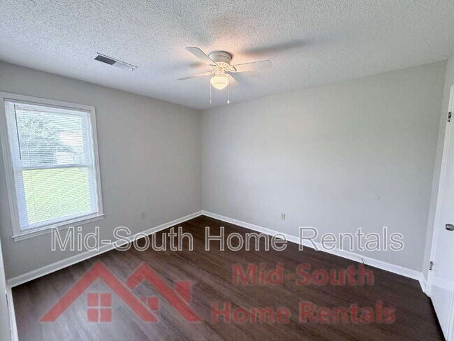 Building Photo - 7328 Hillshire Dr