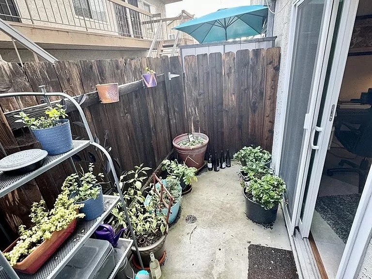 Building Photo - 4550 Bancroft St