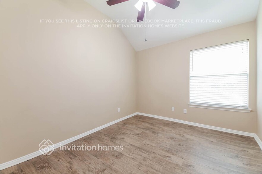 Building Photo - 713 San Antonio Trail