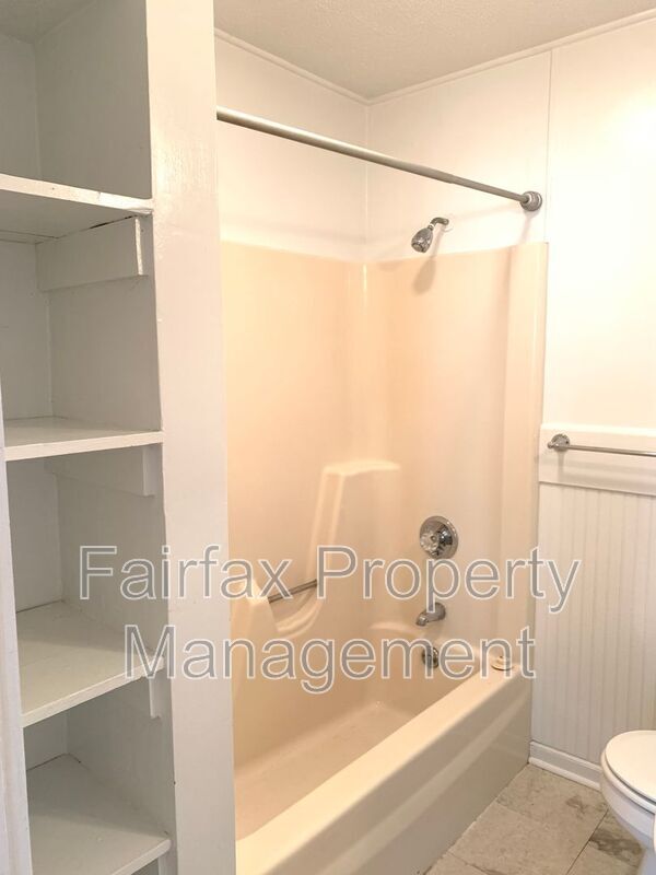 Building Photo - 315 Georgia Ave