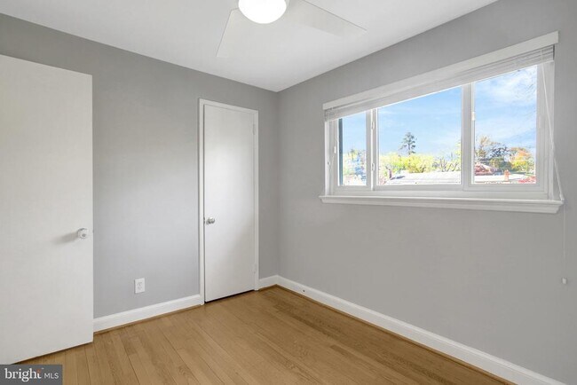 Building Photo - 3713 Lockwood Ln