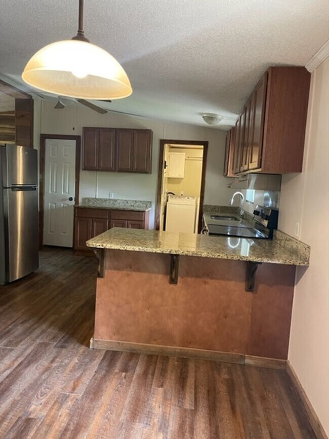 Building Photo - Rustic home in Citronelle