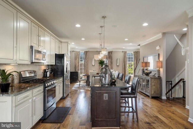 Building Photo - 22595 Willington Square