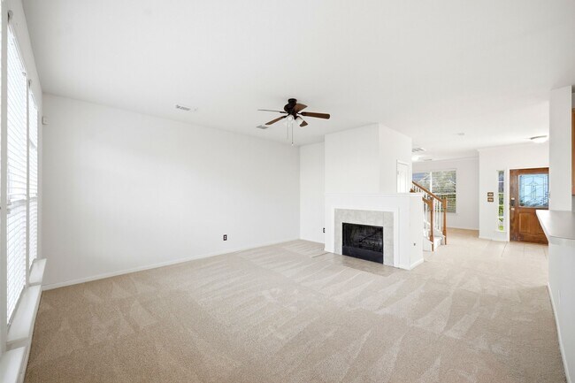 Building Photo - 3830 Misty Falls Ln