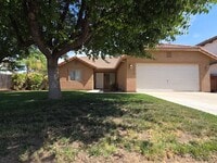Building Photo - For Rent: 3 bedroom 2 bath