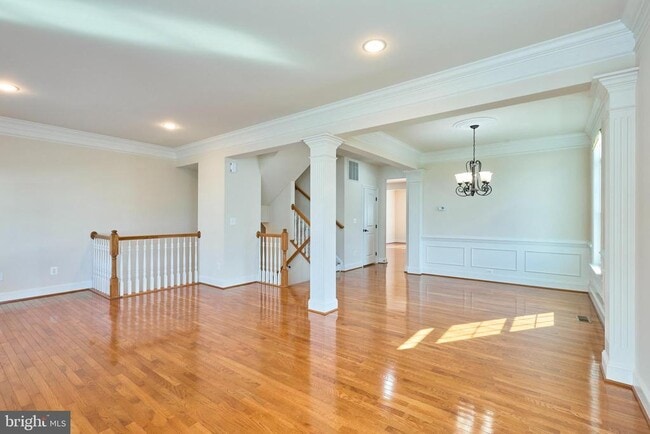 Building Photo - 21276 Hyrst Grove Terrace